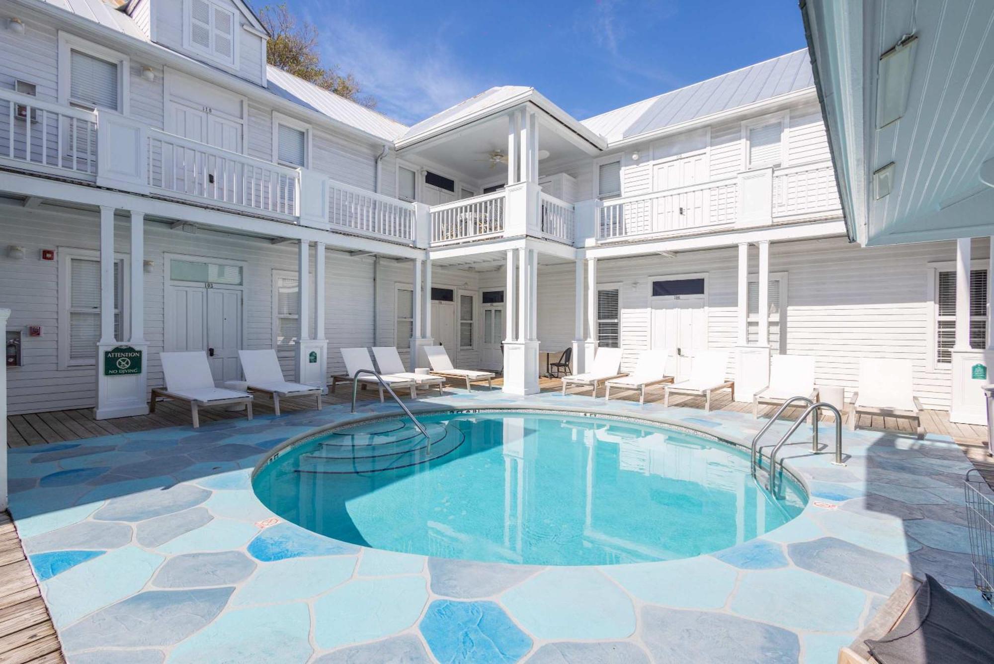Deluxe Queen At The Curry Mansion - Parking & Heated Pool! Key West Eksteriør bilde